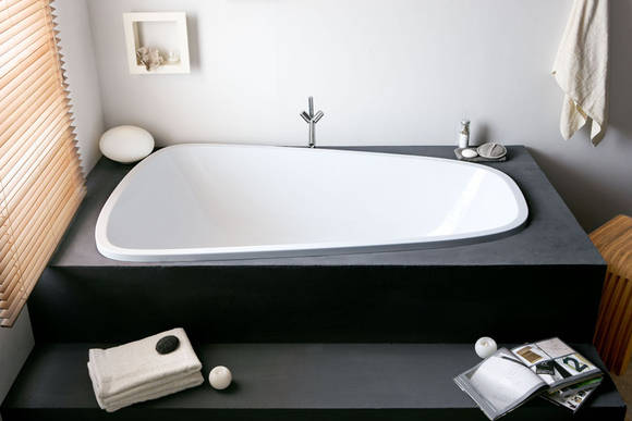 Duplex, Einbaubadewanne 1770 x 1140 mm, Tiefe 440 mm, aus Sanit�racryl, Farbe wei�, mit Wannenrandarmtur von Axor Starck